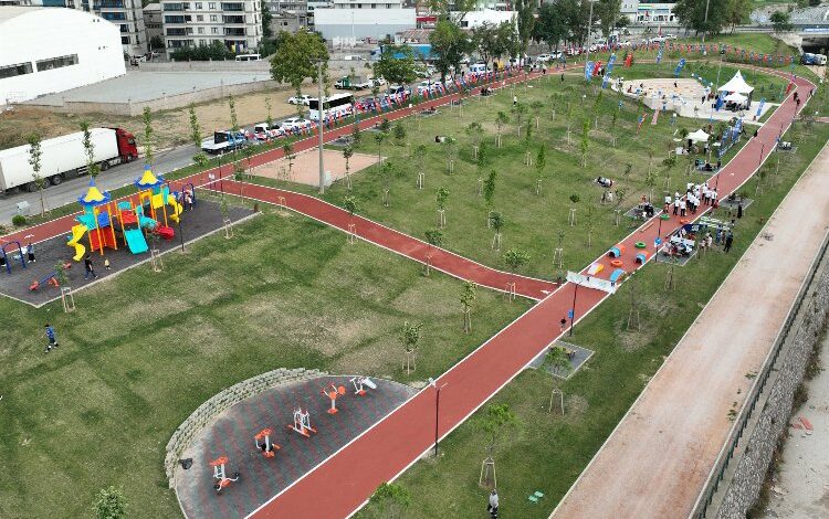 Bursa Hacivat Parkı ile biraz daha yeşillendi Bursa Hacivat Parkı ile biraz daha yeşillendi