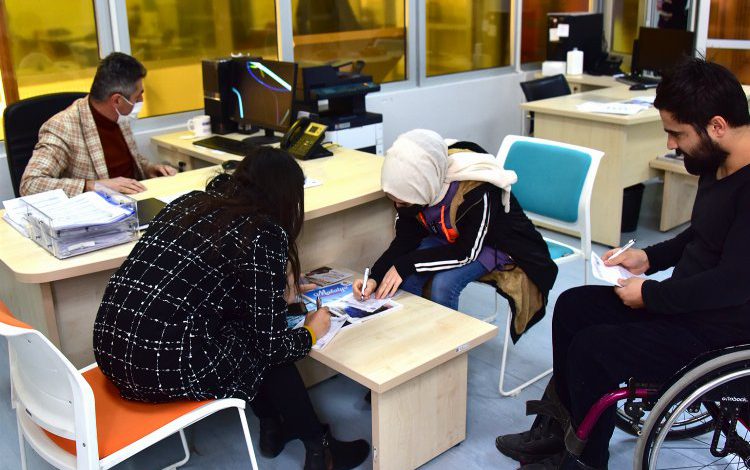 Malatya’da E-KPSS kurslarından 500 engelli vatandaş istihdam edildi