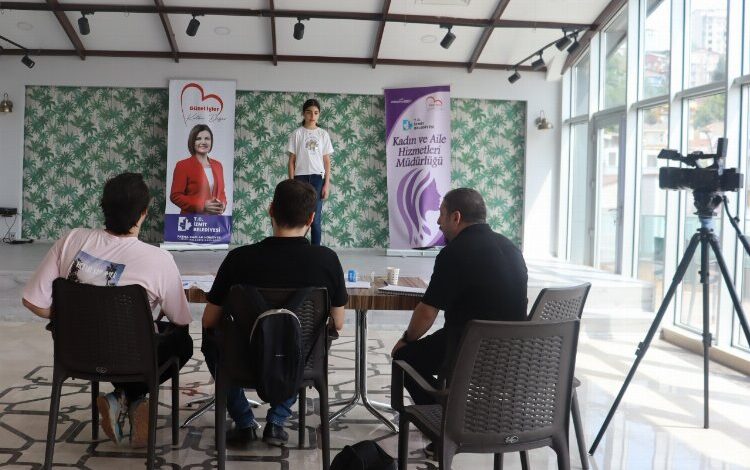 İzmit’te ‘Çocuk Sinema Okulu’ seçmeleri tamamlandı İzmit’te ‘Çocuk Sinema Okulu’ seçmeleri tamamlandı