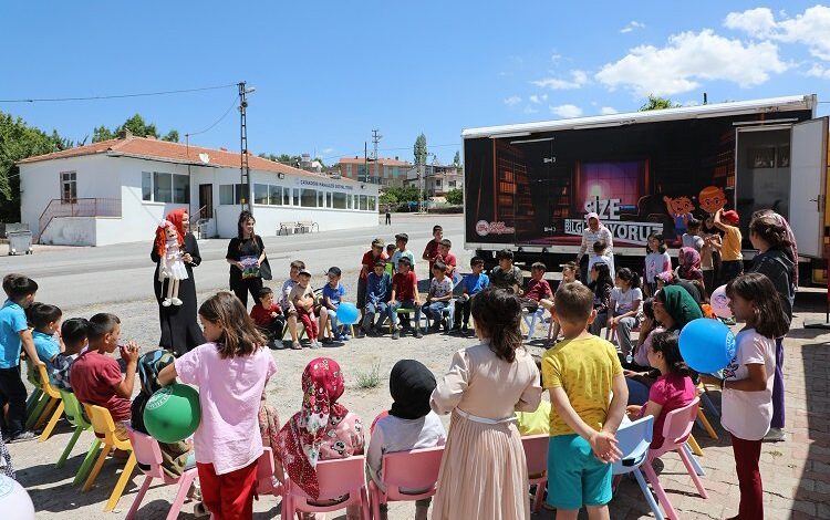 Kayseri Talas’tan gezici kütüphane Kayseri Talas’tan gezici kütüphane