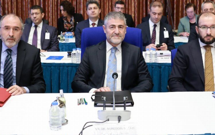 Bakan Nebati’den bütçe sunumu Bakan Nebati’den bütçe sunumu