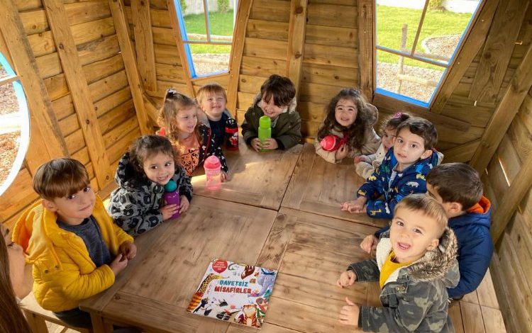Kocaeli İzmit’te Hobbit Evi’nde kitap keyfi