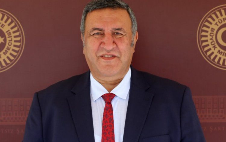 CHP’li Gürer: “Dar gelirli aileler bebeklerine mama ve bez alamıyor” CHP’li Gürer: “Dar gelirli aileler bebeklerine mama ve bez alamıyor”