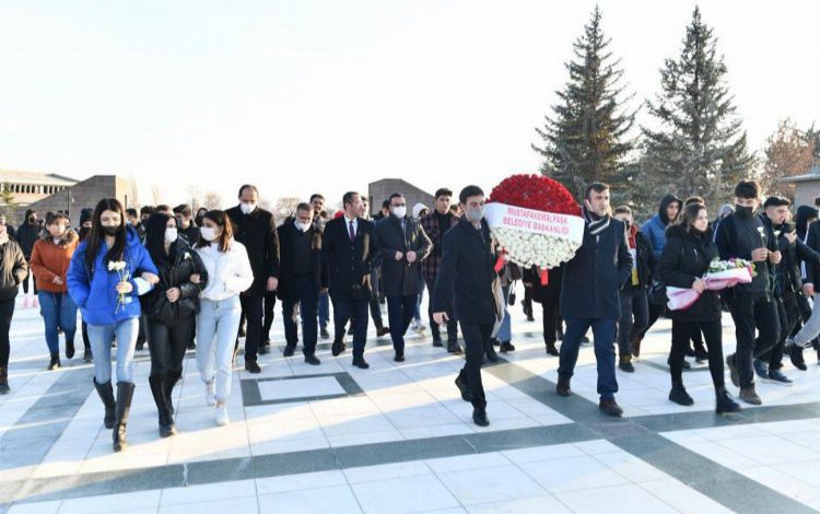 Bursa Mustafakemalpaşalı öğrenciler Ata’nın huzurunda