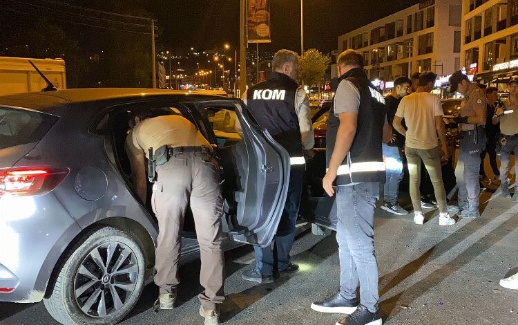 Düzce’de sıkı denetim… 40 sürücüye 71 bin lira ceza yazıldı Düzce’de sıkı denetim… 40 sürücüye 71 bin lira ceza yazıldı