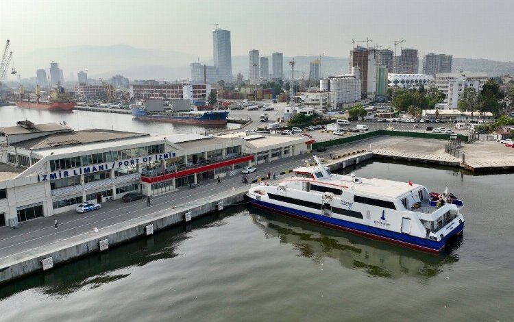 İzmir-Midilli hattında sezon açıldı İzmir-Midilli hattında sezon açıldı