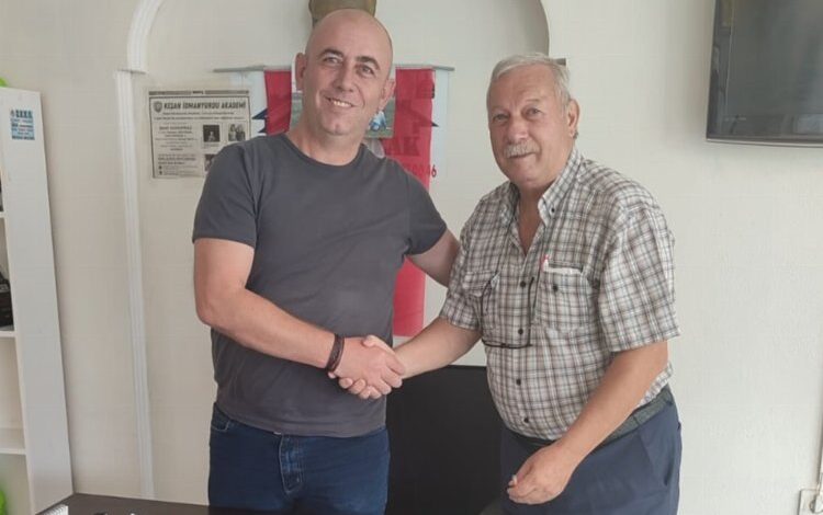 Keşan İdmanyurdu’nun yeni hocası belli oldu Keşan İdmanyurdu’nun yeni hocası belli oldu