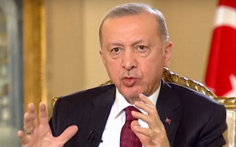 Erdoğan: “Böyle kar tipi olacak Erdoğan evde yatacak. Yok öyle bir şey!” Erdoğan: “Böyle kar tipi olacak Erdoğan evde yatacak. Yok öyle bir şey!”