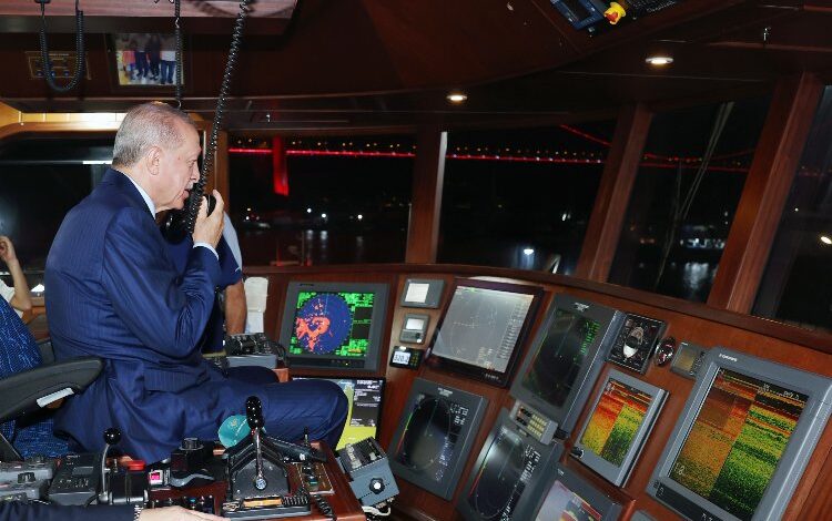 ‘Vira Bismillah’ denilerek sezon açıldı… Deprem bölgesindeki balıkçılara müjde