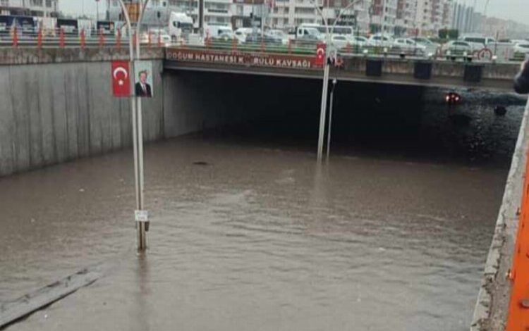 Diyarbakır’a aşırı yağış uyarısı Diyarbakır’a aşırı yağış uyarısı