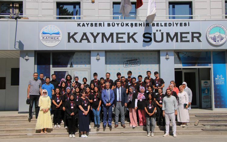 Memduh Büyükkılıç’a eğitim teşekkürü