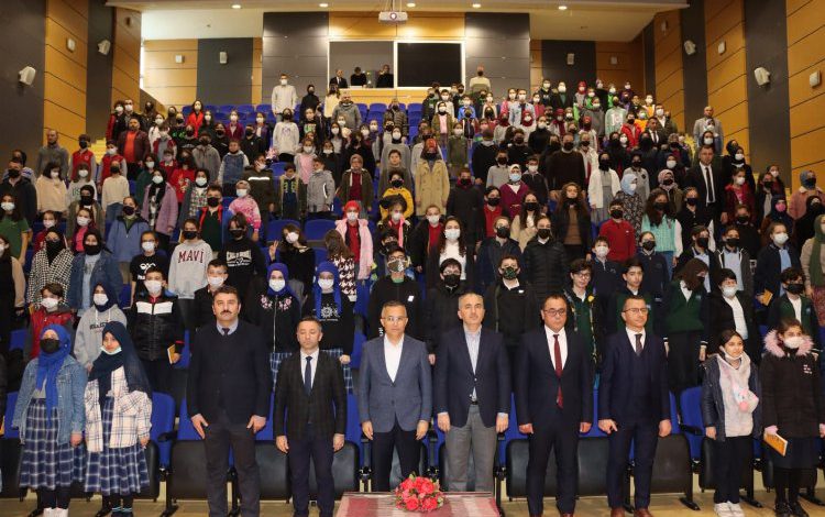 Rize’de ‘Kitap Okuma Projesi’ programı düzenlendi Rize’de ‘Kitap Okuma Projesi’ programı düzenlendi