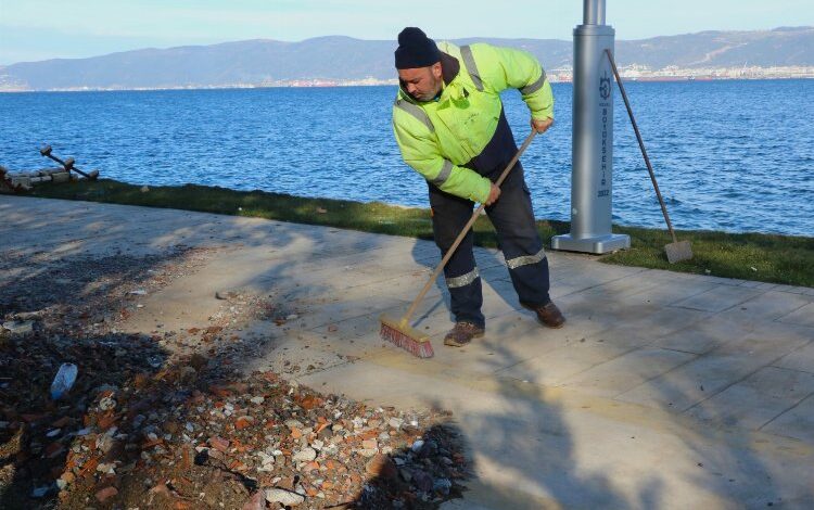 Kocaeli fırtınanın izlerini siliyor