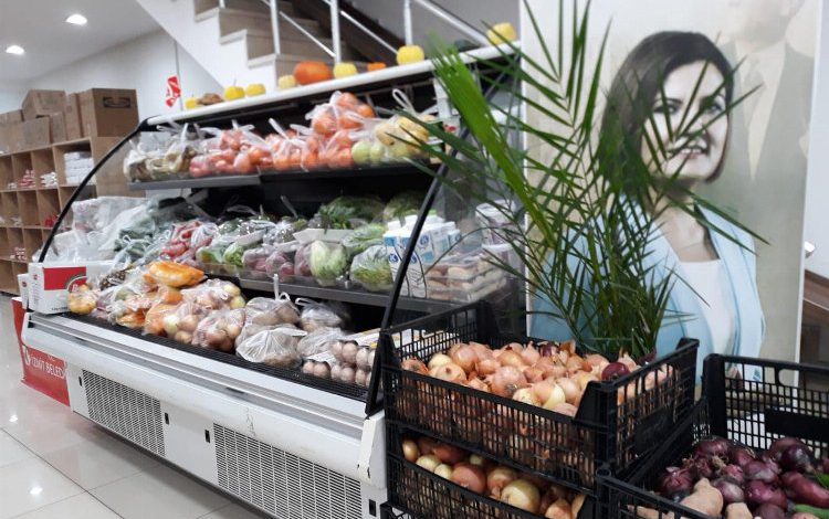 Kocaeli İzmit Belediyesi Gıda Bankası gönüllere dokunmaya devam ediyor