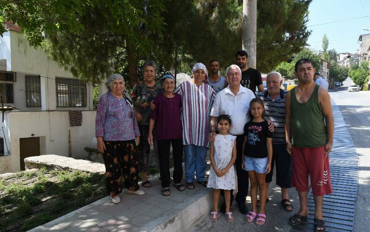 İzmir Karabağlar’da bir taşta iki kuş İzmir Karabağlar’da bir taşta iki kuş