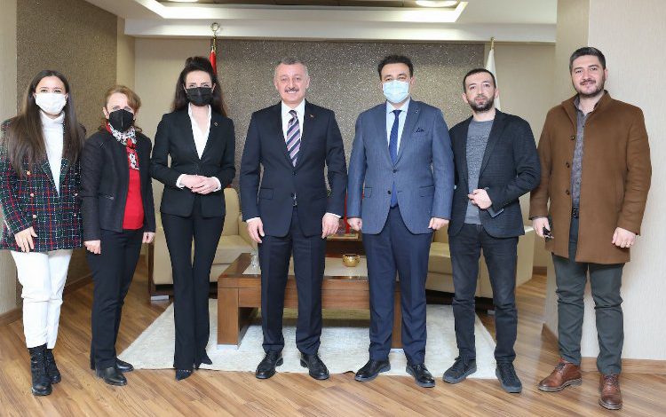 Kocaeli Büyükşehir, STK’larla her fırsatta görüşüyor