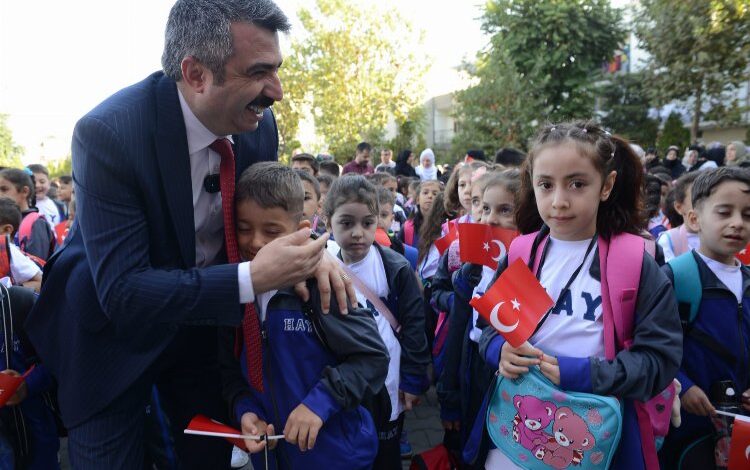 Bursa Yıldırım’da ilk ders Başkan Yılmaz’dan Bursa Yıldırım’da ilk ders Başkan Yılmaz’dan