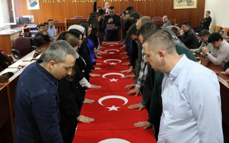 Bursa İnegöl’de memur kadrosunda yemin töreni Bursa İnegöl’de memur kadrosunda yemin töreni