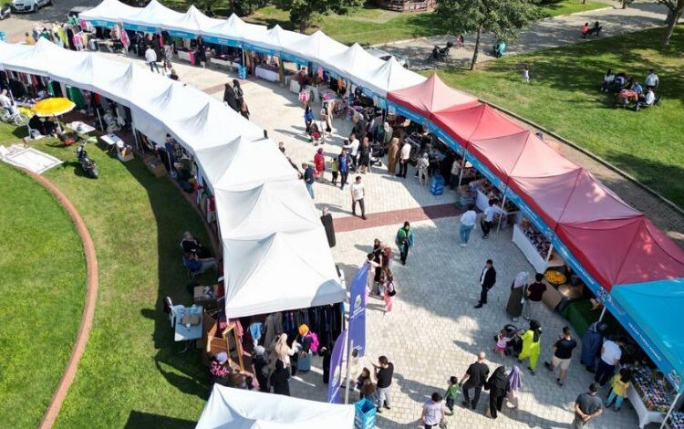 Bursa İnegöl’de ‘Hanımeli Şenliği’nde alan da satan da memnun