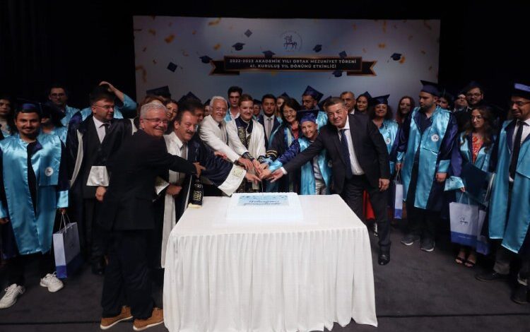 Dokuz Eylül’de 41. yıl heyecanı Dokuz Eylül’de 41. yıl heyecanı