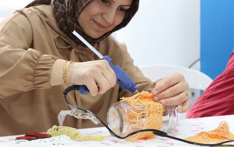 Anneler iş başında Anneler iş başında