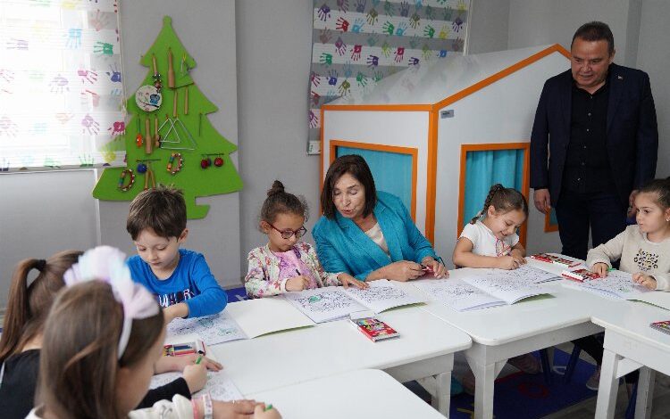 Beylikdüzü’nün projesi Konya ve Antalya’da tanıtıldı