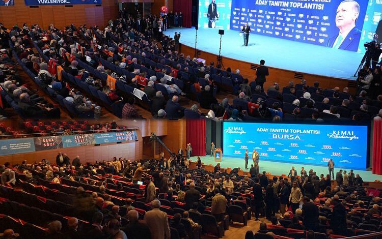 AK Parti ve CHP Bursa’da aday şov için yarıştı! Kim kazandı? AK Parti ve CHP Bursa’da aday şov için yarıştı! Kim kazandı?