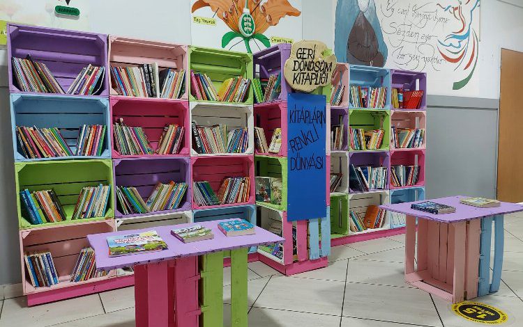 Bursa’da 7 okula ‘sıfır atık’ kütüphanesi
