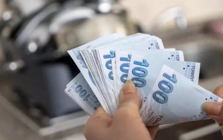 Gençler düşük ücrete sessiz kalıyor Gençler düşük ücrete sessiz kalıyor