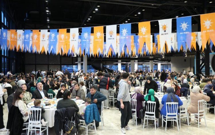 AK Parti Kocaeli, 3 bin kişilik iftarla Ramazan’ı noktaladı