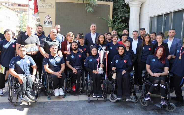 Gaziantep şampiyonlarıyla buluştu