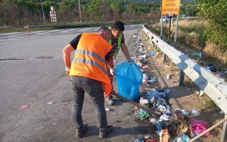 Bakan talimat verdi; Otoyollarda bayram mesaisi Bakan talimat verdi; Otoyollarda bayram mesaisi
