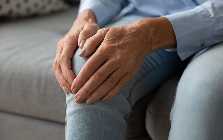 Huzursuz bacak sendromu kişiyi uykusundan ediyor Huzursuz bacak sendromu kişiyi uykusundan ediyor