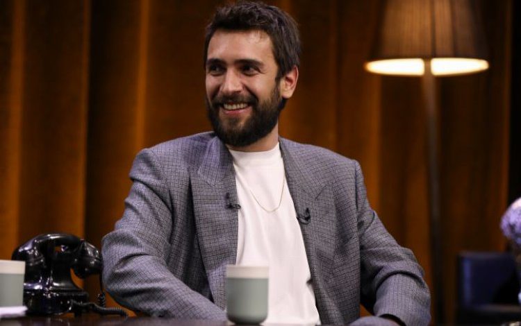 Ulaş Astepe: “Yanlış anlaşılmaktansa hiç anlaşılmayayım daha iyi” Ulaş Astepe: “Yanlış anlaşılmaktansa hiç anlaşılmayayım daha iyi”