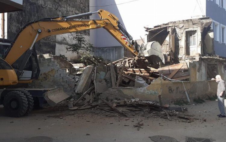 Bursa Osmangazi’de metruklar ortadan kalkıyor Bursa Osmangazi’de metruklar ortadan kalkıyor