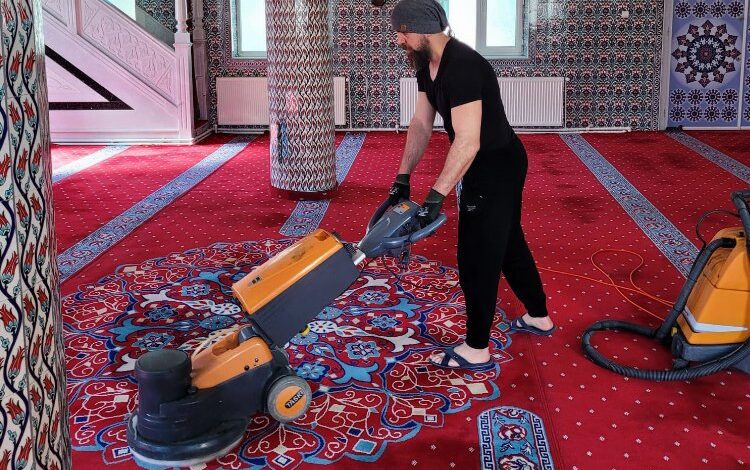 İzmir Narlıdere’nin camileri Ramazan’a hazır