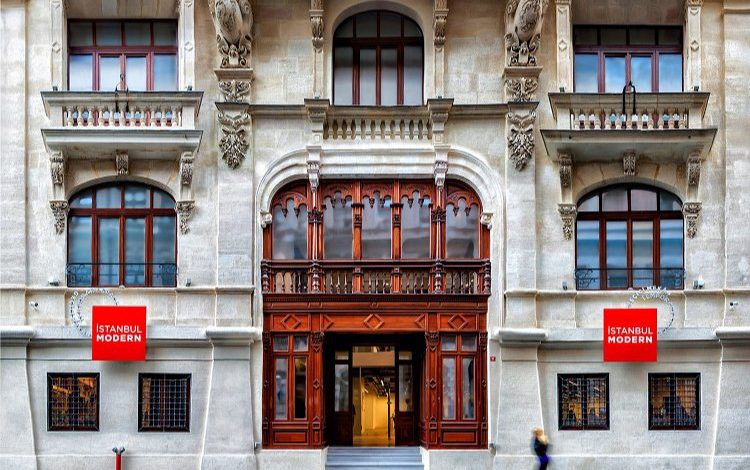 İstanbul Modern’den Beyoğlu’na veda İstanbul Modern’den Beyoğlu’na veda