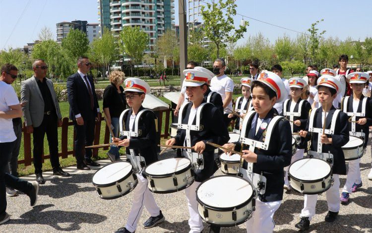 Bugün çocukların günü