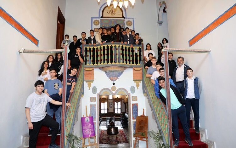 ‘Rota Talas’ gezdirip öğretiyor