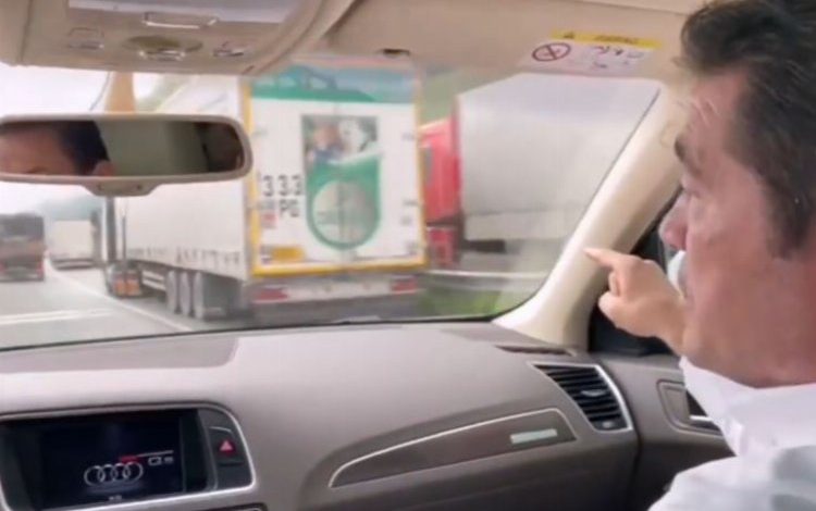 CHP’li Kaya, Sarp Sınır Kapısı’ndaki sıkıntıları gündeme getirdi CHP’li Kaya, Sarp Sınır Kapısı’ndaki sıkıntıları gündeme getirdi