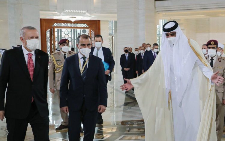 Türkiye ile Katar arasında imzalar atıldı Türkiye ile Katar arasında imzalar atıldı