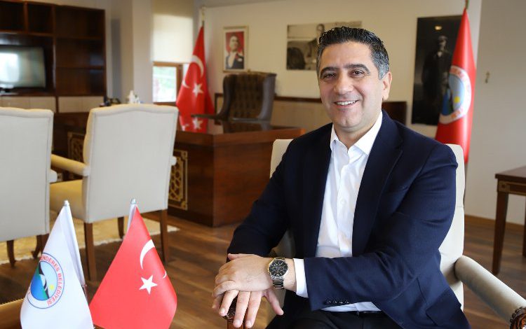 Başkan Kayalar : “İzmir Menderes’te 2022’de de özveriyle çalışacağız”