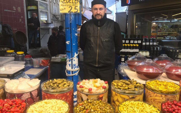 Bursalılardan turşu suyuna yoğun talep Bursalılardan turşu suyuna yoğun talep