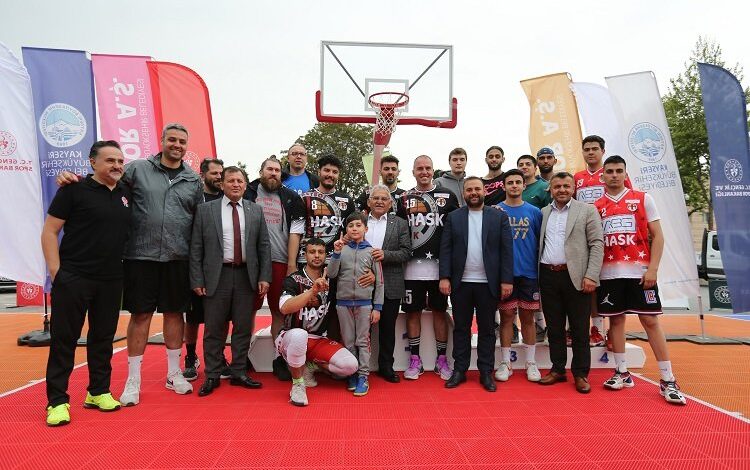 Kayserili gençlerin basketbol coşkusu