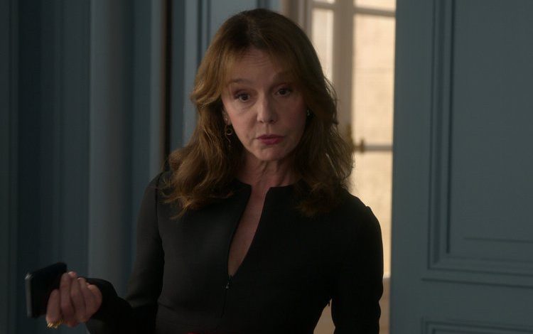 Emily in Paris’te Samsung teknolojisi Emily in Paris’te Samsung teknolojisi