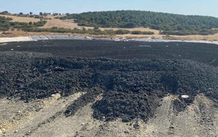 Turizm bölgesinde olumsuz görüntüler… Koku dayanılacak gibi değil!