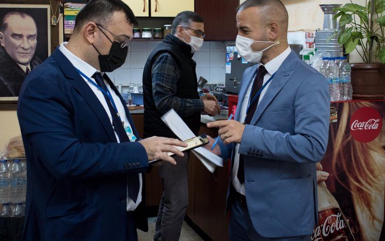 İzmir Karabağlar’da ”e- yoklama’ hizmeti İzmir Karabağlar’da ”e- yoklama’ hizmeti