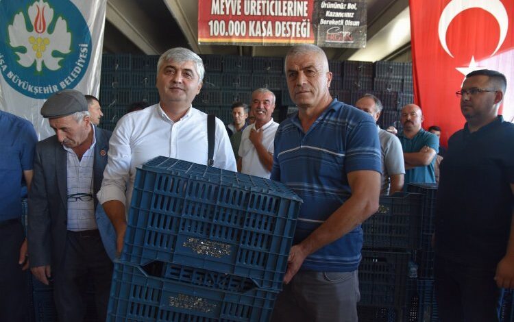 Manisa’da 120 bin meyve kasası dağıtılıyor