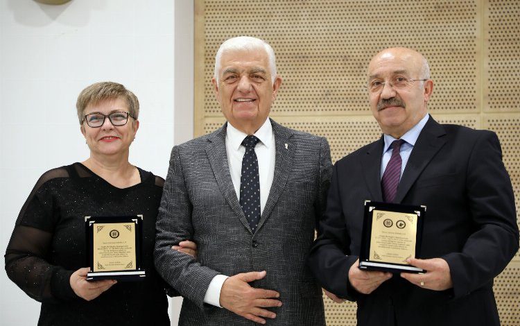 Muğla Büyükşehir’de emekli işçi ve memurlar bir araya geldi