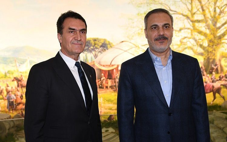 Bakan Fidan, Fetih Müzesi’ni ziyaret etti